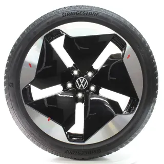 VW ID.3 E11 GTX Winterräder Sanya Schwarz Bridgestone 215/45R20 DOT25 10A601025T - Bild 2