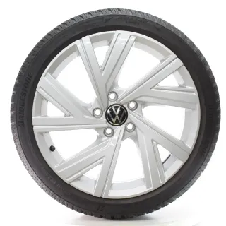 VW Golf 8 VIII GTI R CD1 Winterräder Bergamo 225/40R18 92V DOT25 5H0601025AB - Bild 2