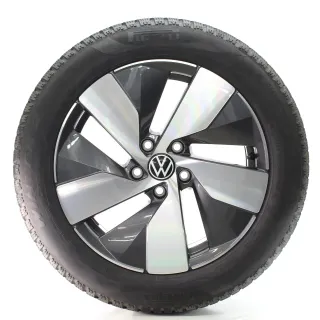 VW Passat B9 Variant CJ5 Winterräder Bologna Pirelli 215/55R17 DOT25 3J0601025K - Bild 1