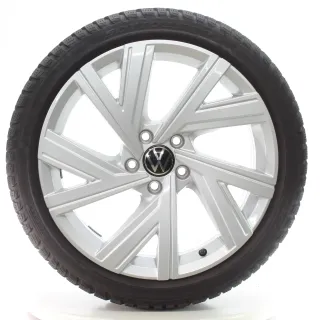 VW Golf 8 VIII GTD GTI R Winterräder Bergamo Pirelli 225/40R18 DOT25 5H0601025AB - Bild 2