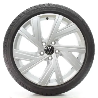 VW Golf 8 VIII GTD GTI R Winterräder Bergamo Pirelli 225/40R18 DOT25 5H0601025AB - Bild 3