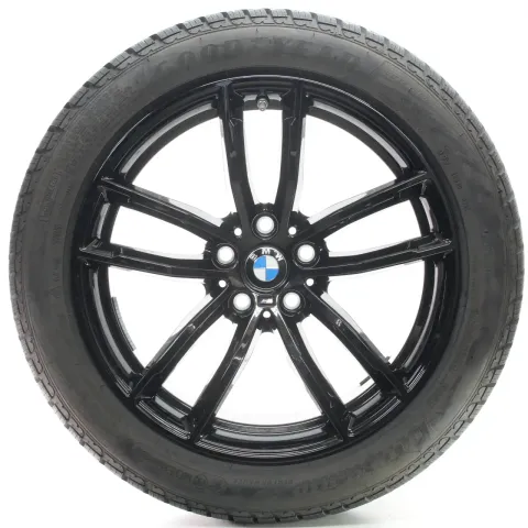 Background image for BMW 5er G30 G31 Winterräder M Doppelspeiche 662 Goodyear 245/45R18 DOT23 8747407