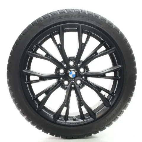 Background image for BMW 5er G30 G31 Winterräder M Performance 786 Pirelli 245/40R19 98H 6885455