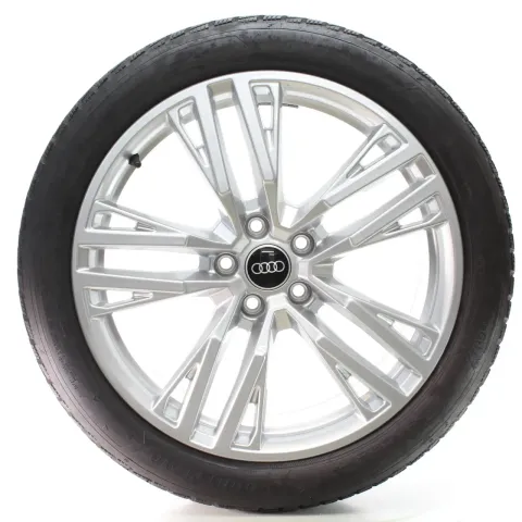 Background image for Audi A5 S5 FU2 B10 Winterräder Goodyear 245/40R19 98H DOT25 8B3601025AS
