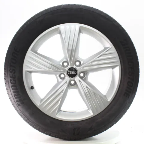 Background image for Audi Q4 E-Tron F4 Winterräder 5-Arm Bridgestone 235/55-255/50R19 89A601025B