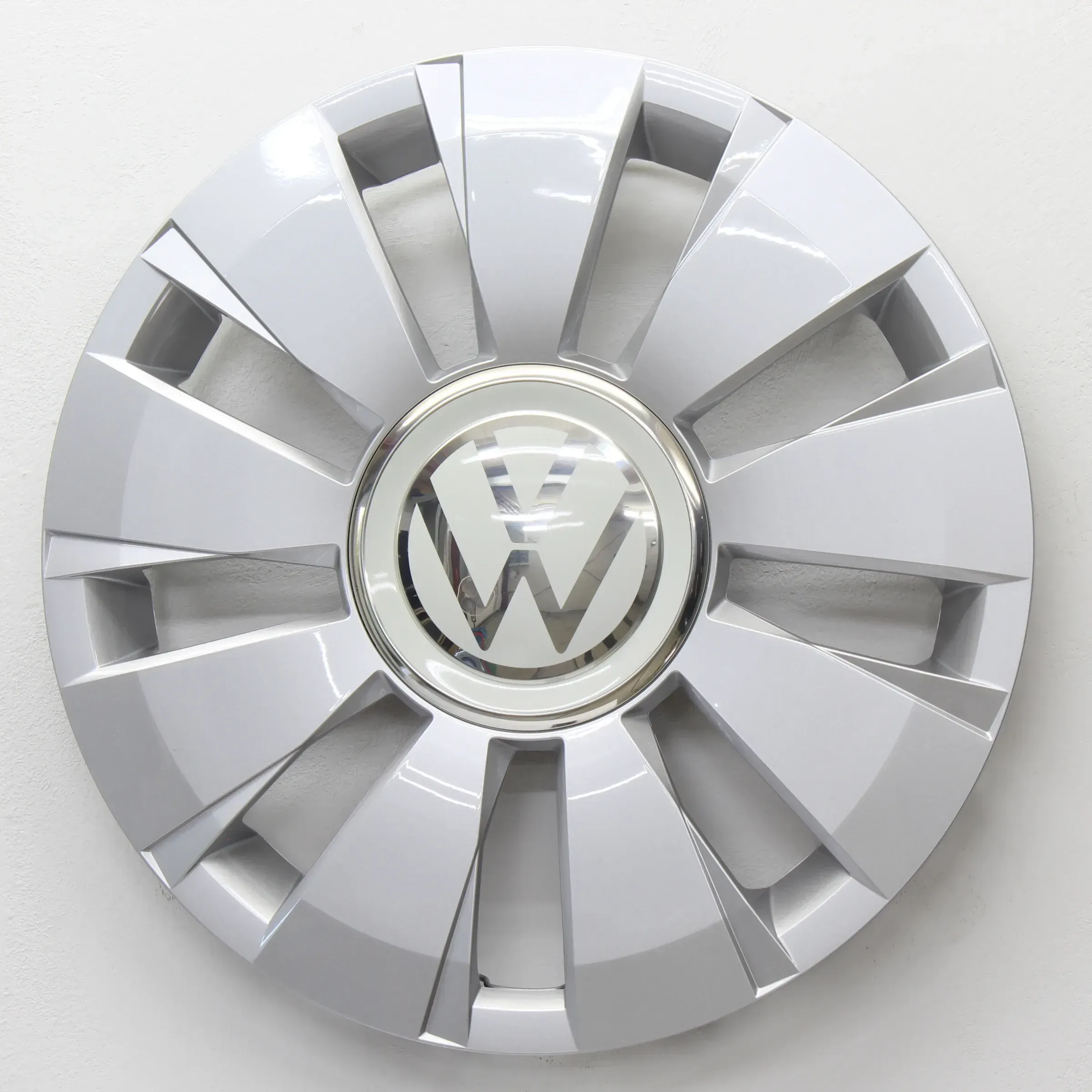 VW UP! 14 Zoll Radkappe Radblende Radzierblende Original NEU 1S0601147 1Stk - Bild 1