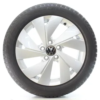 VW Golf 8 VIII CD1 Winterräder Belmont Pirelli 205/50R17 93H DOT25 5H0601025B - Bild 1