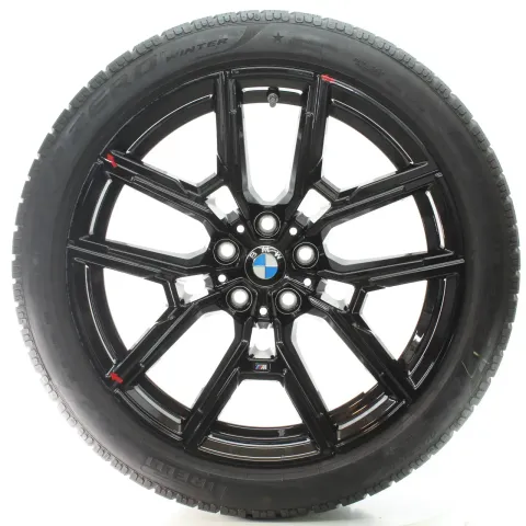 Background image for BMW 4er i4 G26 Winterrad Y-Speiche 859M Pirelli 255/40R19 DOT22 5A504D8