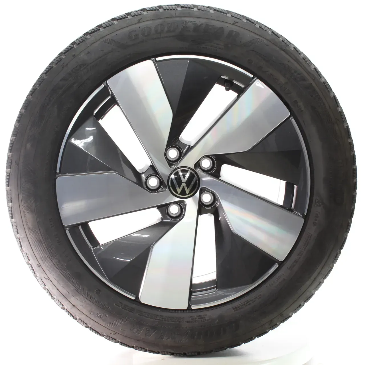 VW Passat B9 Variant CJ5 Winterräder Bologna Goodyear 215/55R17 DOT24 3J0601025B - Bild 1