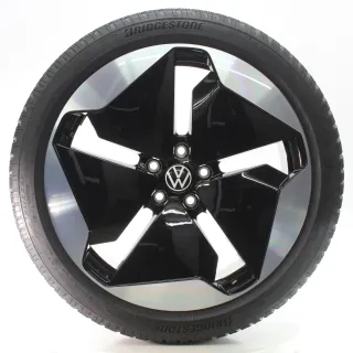 VW ID.3 E11 GTX Winterräder Sanya Schwarz Bridgestone 215/45R20 DOT25 10A601025T - Bild 1