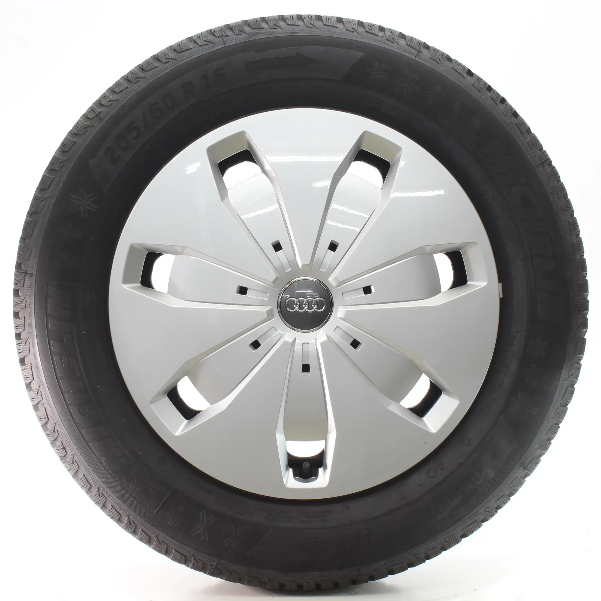 Audi Q2 GA VW T-ROC A11 Winterräder Stahl Michelin 205/60R16 DOT25 5Q0601027CJ - Bild 1