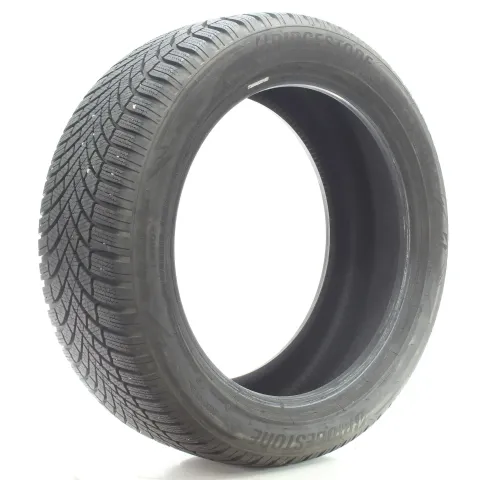 Background image for Winterreifen Bridgestone Blizzak LM-005 XL 235/50 R19 103V DOT24