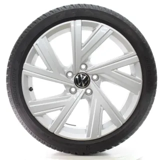 VW Golf 8 VIII CG5 Winterräder Bergamo Bridgestone 225/40R18 DOT25 5H0601025AB - Bild 2
