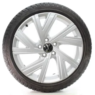 VW Golf 8 VIII GTD GTI R Winterräder Bergamo Pirelli 225/40R18 DOT25 5H0601025AB - Bild 3