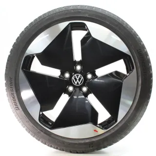 VW ID.3 E11 Winterräder Sanya Bridgestone 215/45R20 95T DOT24 10A601025T - Bild 2