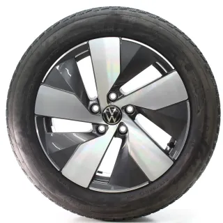 VW Passat B9 Variant CJ5 Winterräder Bologna Goodyear 215/55R17 DOT24 3J0601025B - Bild 2
