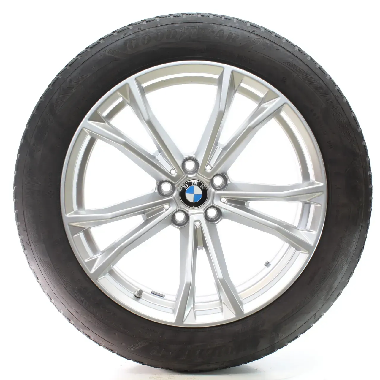 BMW 7er G70 X3 G45 Winterräder Styling 903 Goodyear 245/50R19 105H DOT25 5A19DE0 - Bild 1