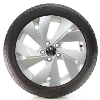 VW Golf VIII CD1 CG5 Winterräder Belmont Brigdestone 205/50R17 DOT25 5H0601025B - Bild 2