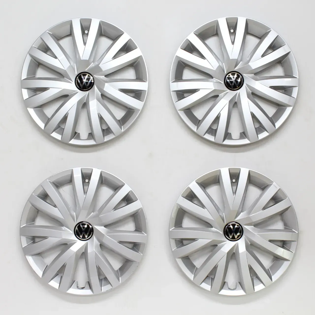 VW Golf 7 8 Radkappen 16 Zoll Radblenden Radzierblenden Original 5H0601147C 4Stk - Bild 1