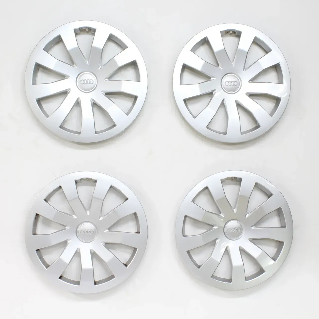 Audi A1 GB 15 Zoll Radkappen Radblenden Radzierblenden Original 82A601147 4Stk - Bild 1