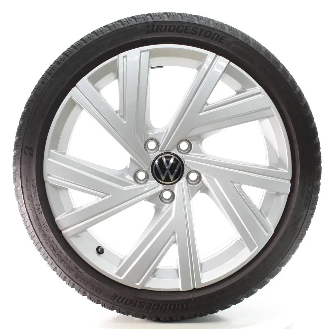VW Golf 8 VIII CD1 Winterräder Bergamo Bridgestone 225/40R18 DOT25 5H0601025AB - Bild 1