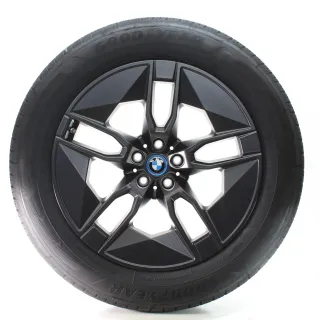 BMW IX I20 Winterräder Aerodynamik 1002 Goodyear 235/60R20 108H DOT24 5A67C46 - Bild 1