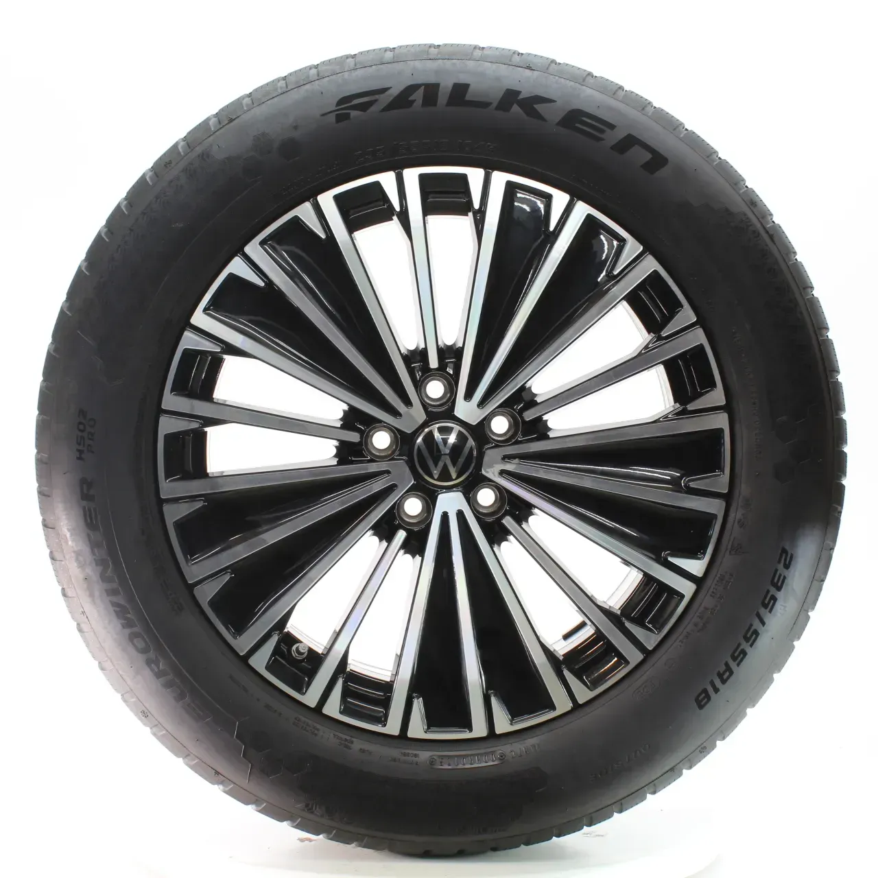 VW Tiguan CT1 Winterräder Napoli Falken 235/55R18 104H DOT25 571601025K - Bild 1