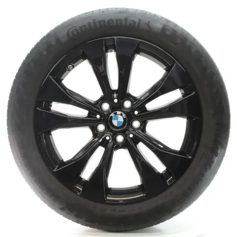 Background image for BMW X1 F48 X2 F39 Sommerräder Doppelspeiche 578 Continental 225/50R18 6885381