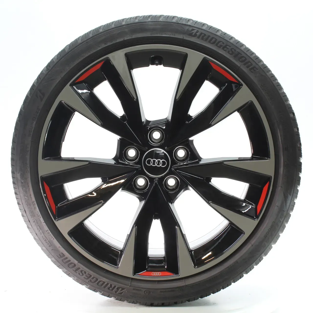 Audi A3 S3 8Y Sportback Limo Quattro Winterräder Bridgestone 225/40R18 8Y0071498 - Bild 1
