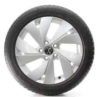 VW Golf VIII CD1 CG5 Winterräder Belmont Bridgestone 205/50R17 DOT25 5H0601025B - Bild 4