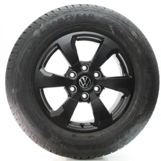 VW Amarok II T1A Winterräder Amadora Goodyear 255/65R18 DOT23 2HJ071498 AX1 - Bild 1