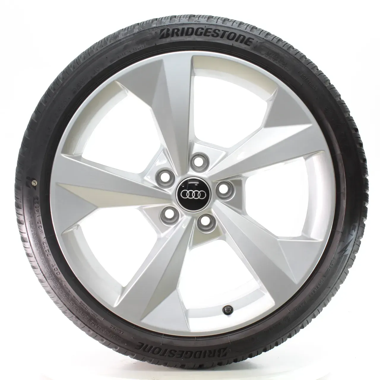 Audi A3 S3 8Y Winterräder 5-Speichen Bridgestone 225/40R18 92V 8Y0601025CP - Bild 1