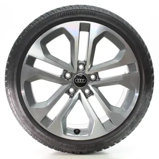 Audi A3 S3 8Y GY Winterräder Bridgestone 225/40R18 92V DOT25 8Y0601025CE - Bild 4