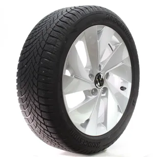 VW Golf VIII CD1 CG5 Winterräder Belmont Bridgestone 205/50R17 DOT24 5H0601025B - Bild 6