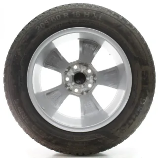 Skoda Octavia IV NX Winterräder Velorum Semperit 205/60R16 DOT25 5E3601025BE - Bild 5