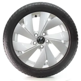 VW Golf VIII CD1 CG5 Winterräder Belmont Bridgestone 205/50R17 DOT25 5H0601025B - Bild 3