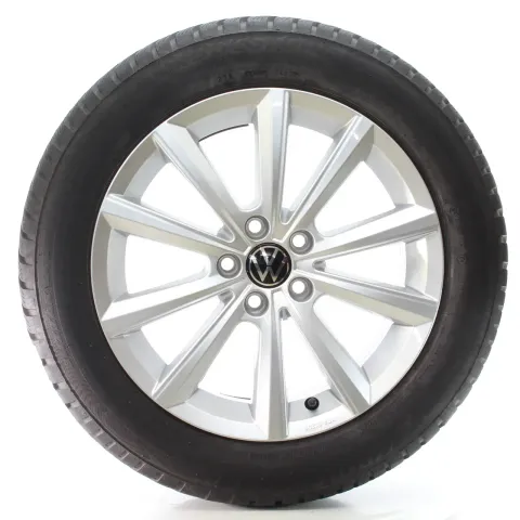 Background image for VW Polo NF 2G Winterräder Merano Bridgestone 185/60R16 90H DOT25 2G0601025AF