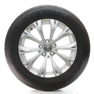VW Tayron Tiguan II AD1 Allspace Winterräder Montana Pirelli 215/65R17 5NA601025 - Bild 2