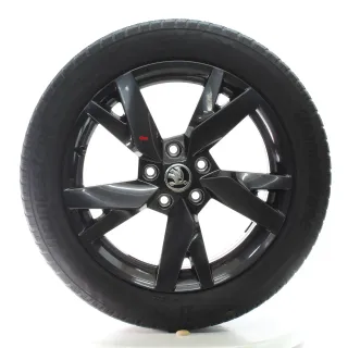 Skoda Octavia IV NX Winterräder Lyra Schwarz Bridgestone 205/55R17 5E3601025AE - Bild 4