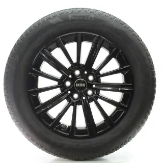 MINI Countryman U25 Winterräder V-Speiche 833 Pirelli 205/65R17 DOT24 5A094B2 - Bild 4