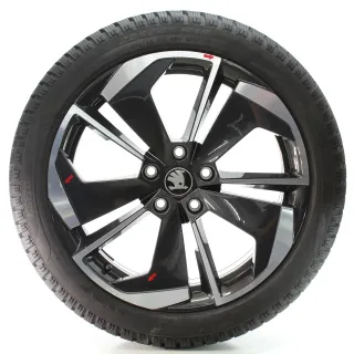 Skoda Octavia IV NX Winterräder Comet Pirelli 225/45R18 95V DOT25 5E3601025AP - Bild 3