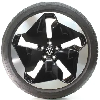 VW ID.3 E11 Winterräder Sanya Bridgestone 215/45R20 95T DOT25 10A601025T - Bild 3