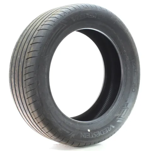 Background image for Sommerreifen Vredestein Ultrac * MO XL 225/55 R18 102Y DOT25 DEMO 1Stk
