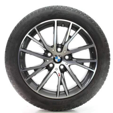 Background image for BMW 1er F40 2er F44 Winterräder Y-Speiche 489 Pirelli 195/55R17 7849122 DOT24