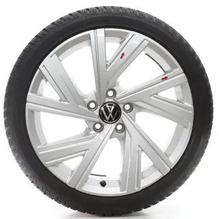 VW Golf VIII CD1 Golf VIII Variant CG5 Winterräder Bergamo Fulda 225/40R18 DOT25 - Bild 1