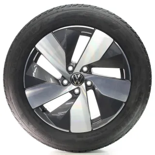 VW Passat B9 Variant CJ5 Winterräder Bologna Goodyear 215/55R17 DOT24 3J0601025K - Bild 4