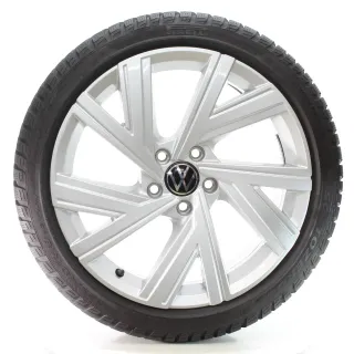 VW Golf 8 VIII CD1 Winterräder Bergamo Pirelli 225/40R18 92V DOT25 5H0601025AB - Bild 4