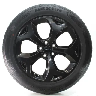 KIA EV5 Winterräder Iksan Schwarz Nexen 235/55R19 105V DOT25 X9400ADE09 - Bild 1