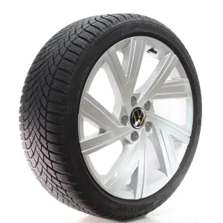 VW Golf 8 VIII CD1 Winterräder Bergamo Bridgestone 225/40R18 DOT25 5H0601025AB - Bild 7