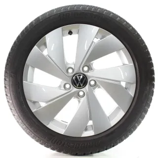 VW Golf VIII CD1 CG5 Winterräder Belmont Brigdestone 205/50R17 DOT25 5H0601025B - Bild 1